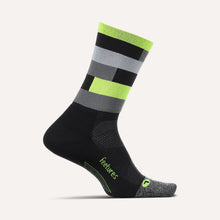 Load image into Gallery viewer, Feetures Elite Light Cushion Mini Crew Socks