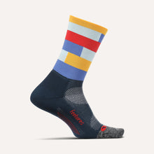Load image into Gallery viewer, Feetures Elite Light Cushion Mini Crew Socks