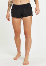 Load image into Gallery viewer, Oiselle Mac Toolbelt Roga Shorts