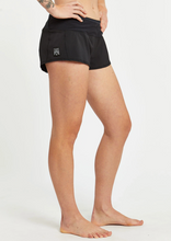 Load image into Gallery viewer, Oiselle Mac Toolbelt Roga Shorts